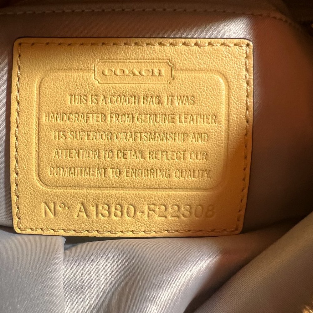 Coach Kristin shoulder/crossbody bag yellow leather - Picture 7 of 12